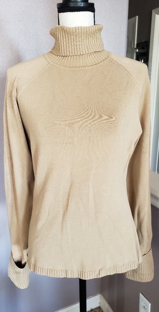 ❄I.N.C Turtleneck Sz L